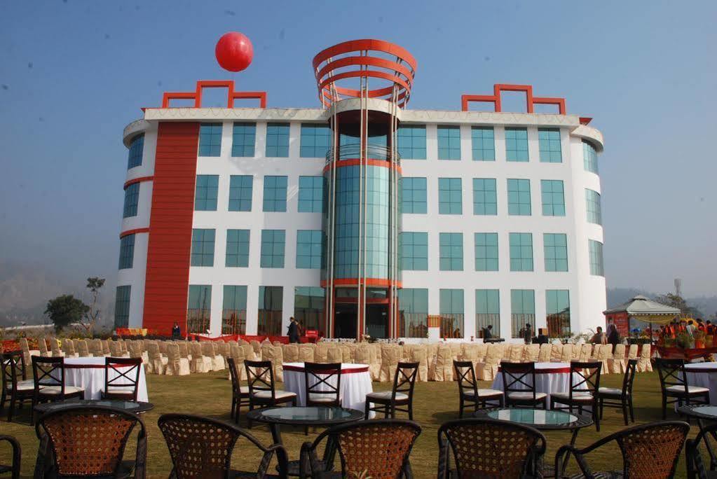 Orange Resort Baddi Exterior foto